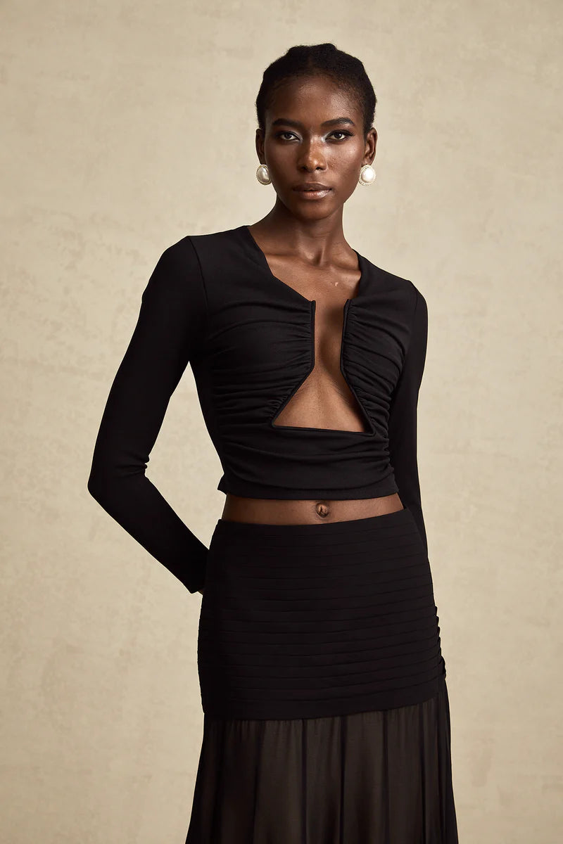 Anaïs Black Open-Front versammelte sich oben