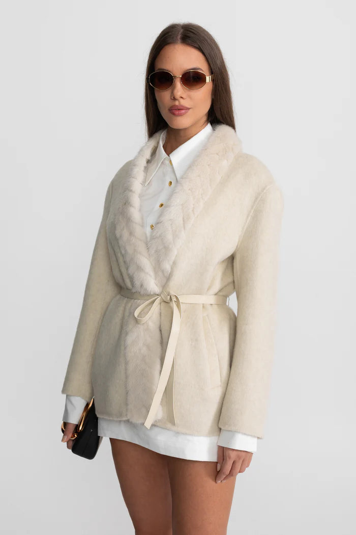 Cashmere Trim Jacket With Belted Waist and Mink Fur – Ivoire