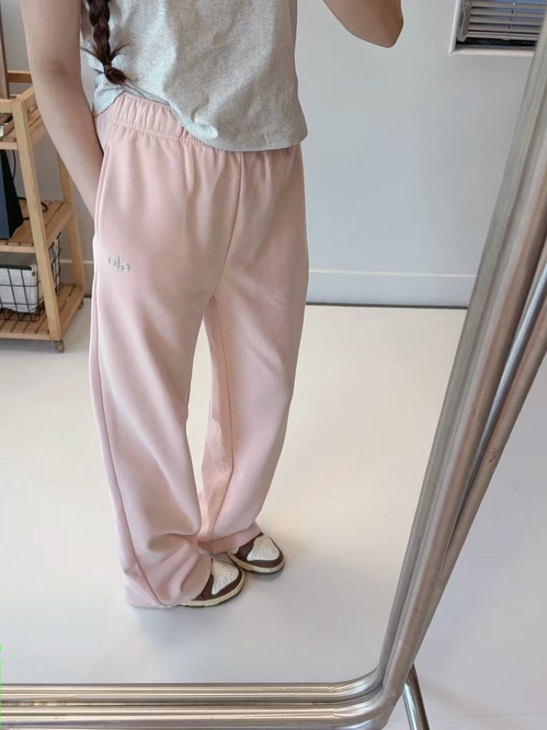 Versatile Classic Logo Straight-Leg Sweatpants -ALO(Brand)