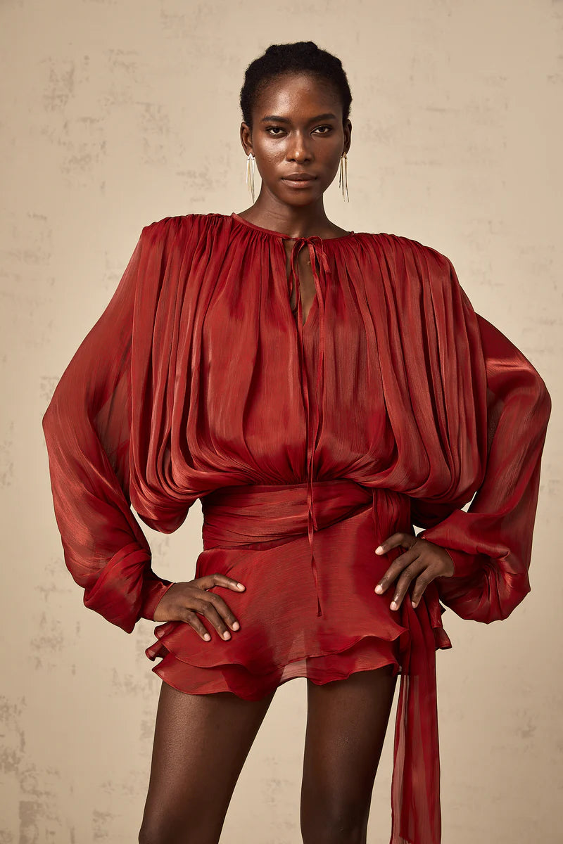 Eugénie Mini robe à volants entièrement plée en rouge