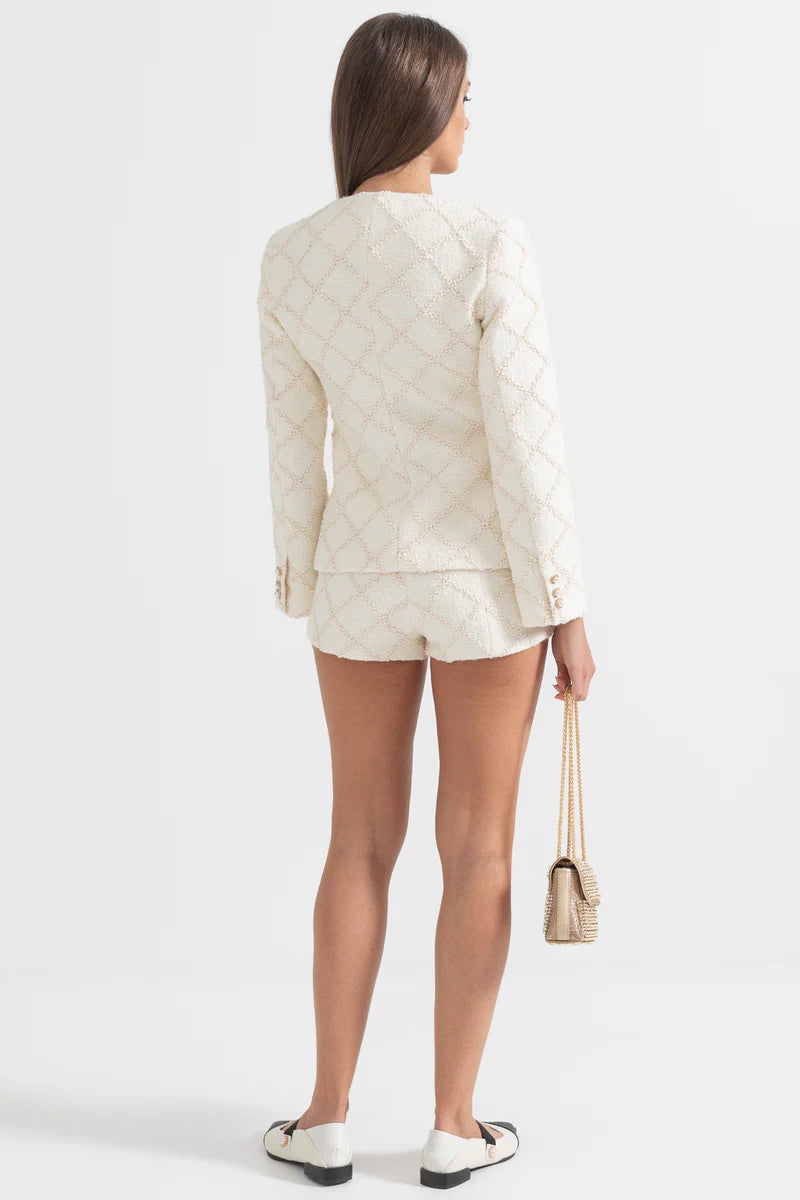 Textured Jacket With Gold Buttons And Matching Shorts - Ivoire