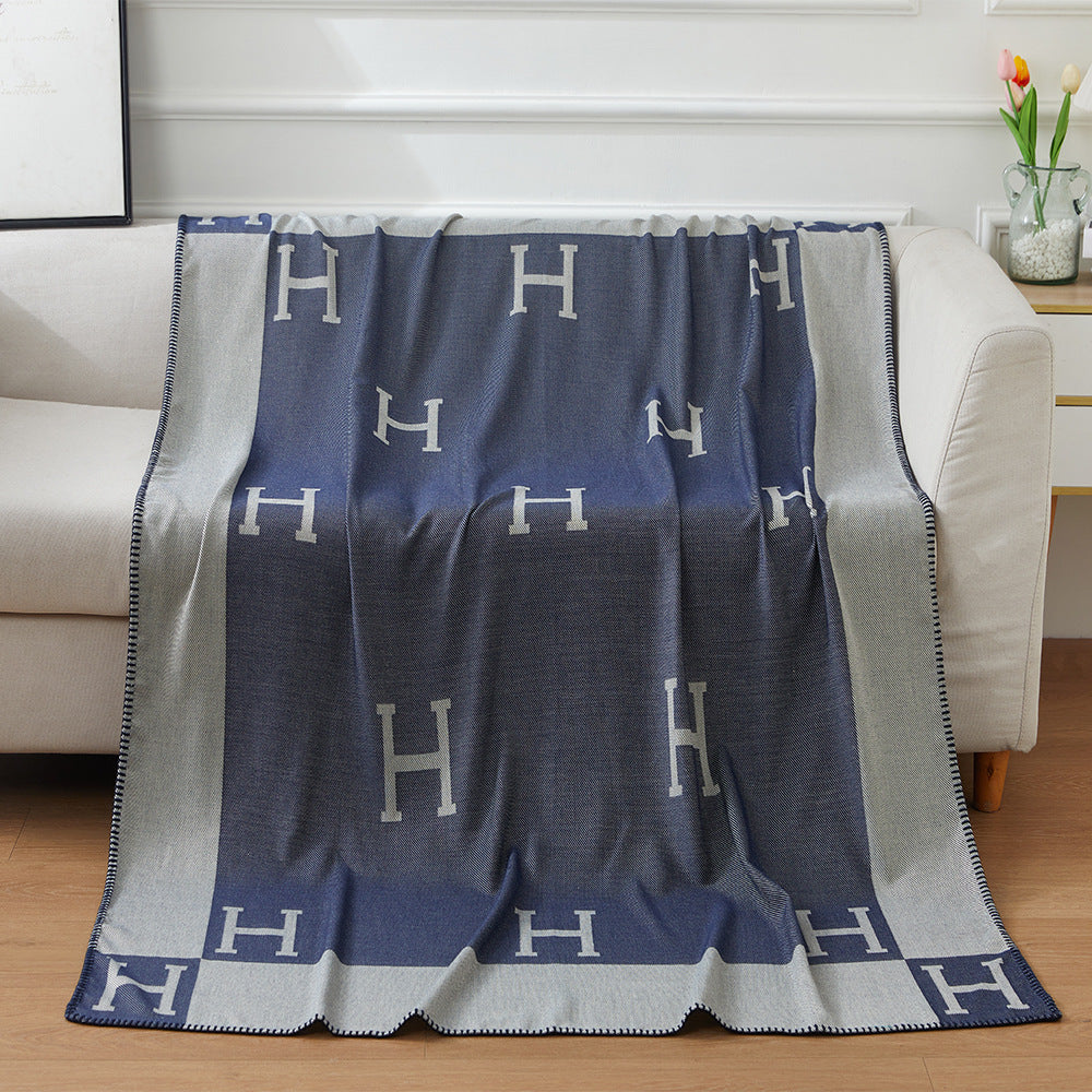 Herme Blanket