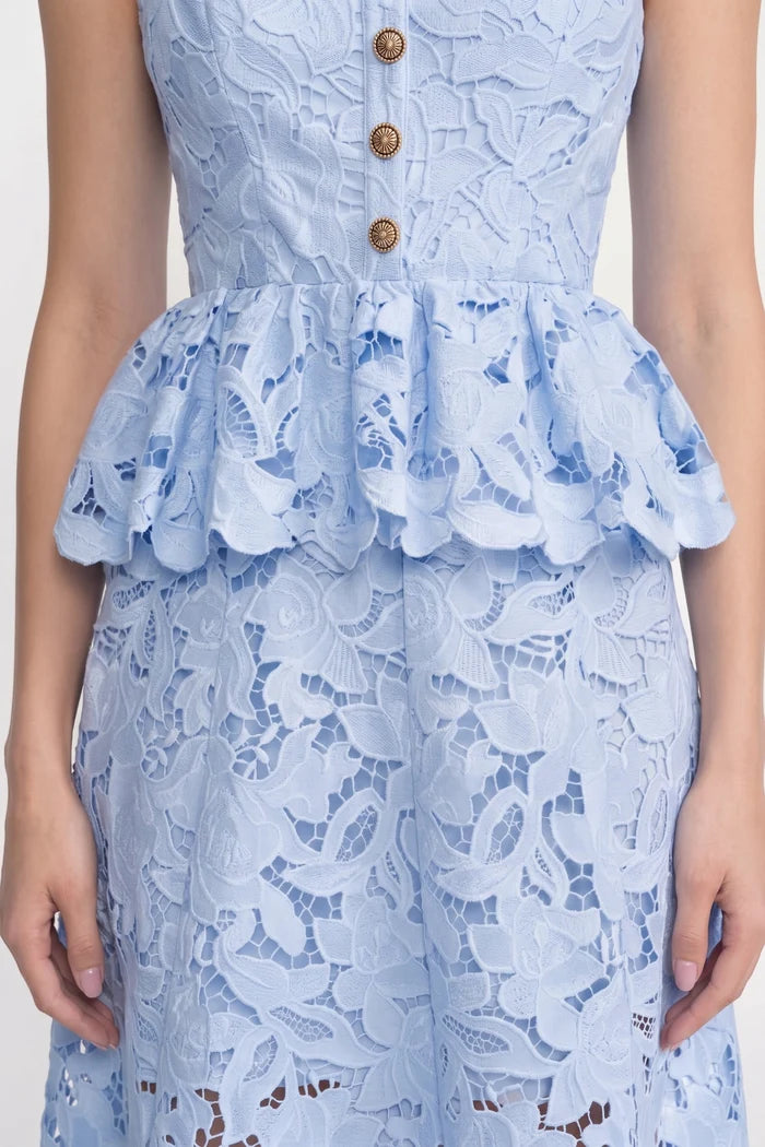 Sleeveless Lace Peplum Dress With Midi Skirt And Golden Buttons - Blue