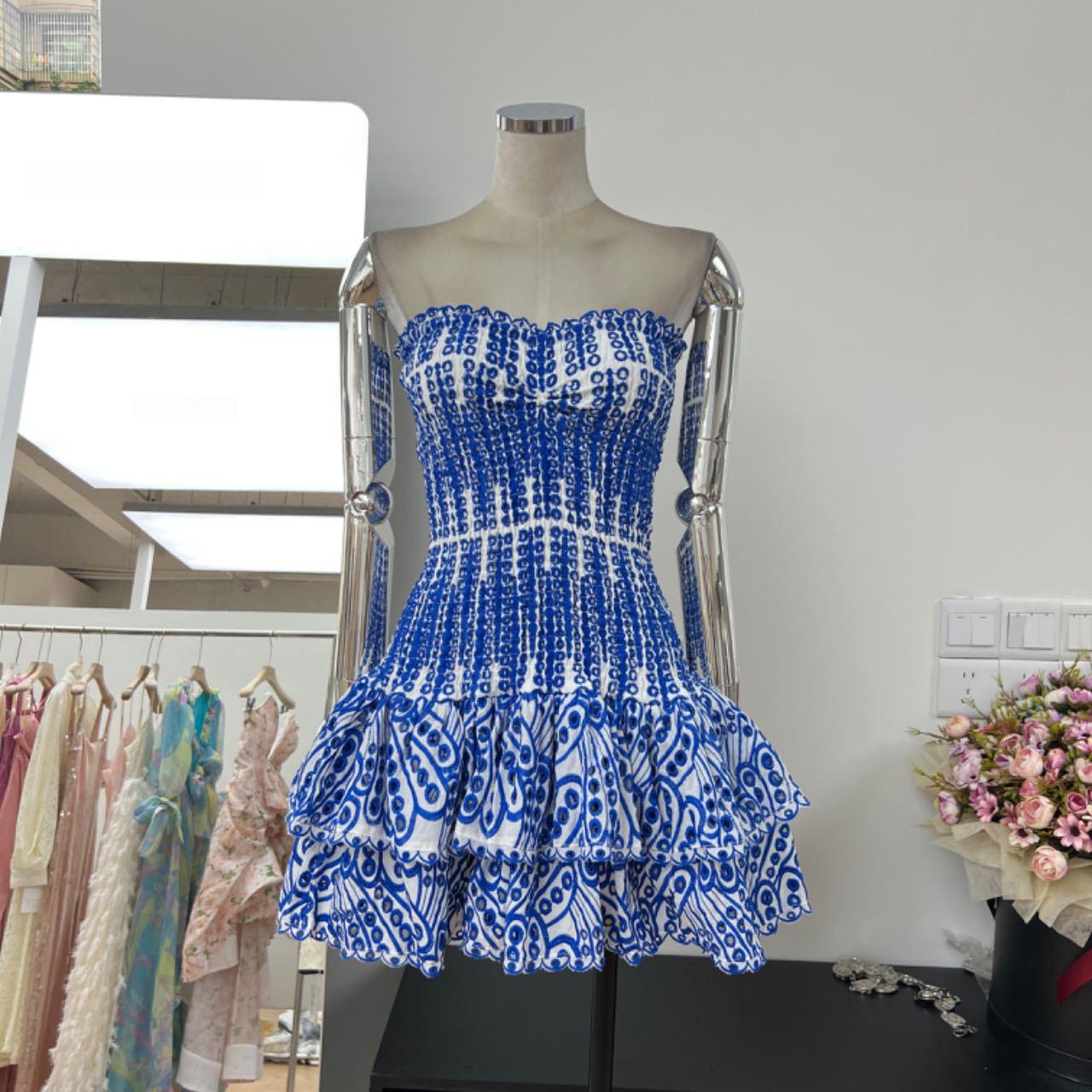 Robe de monika