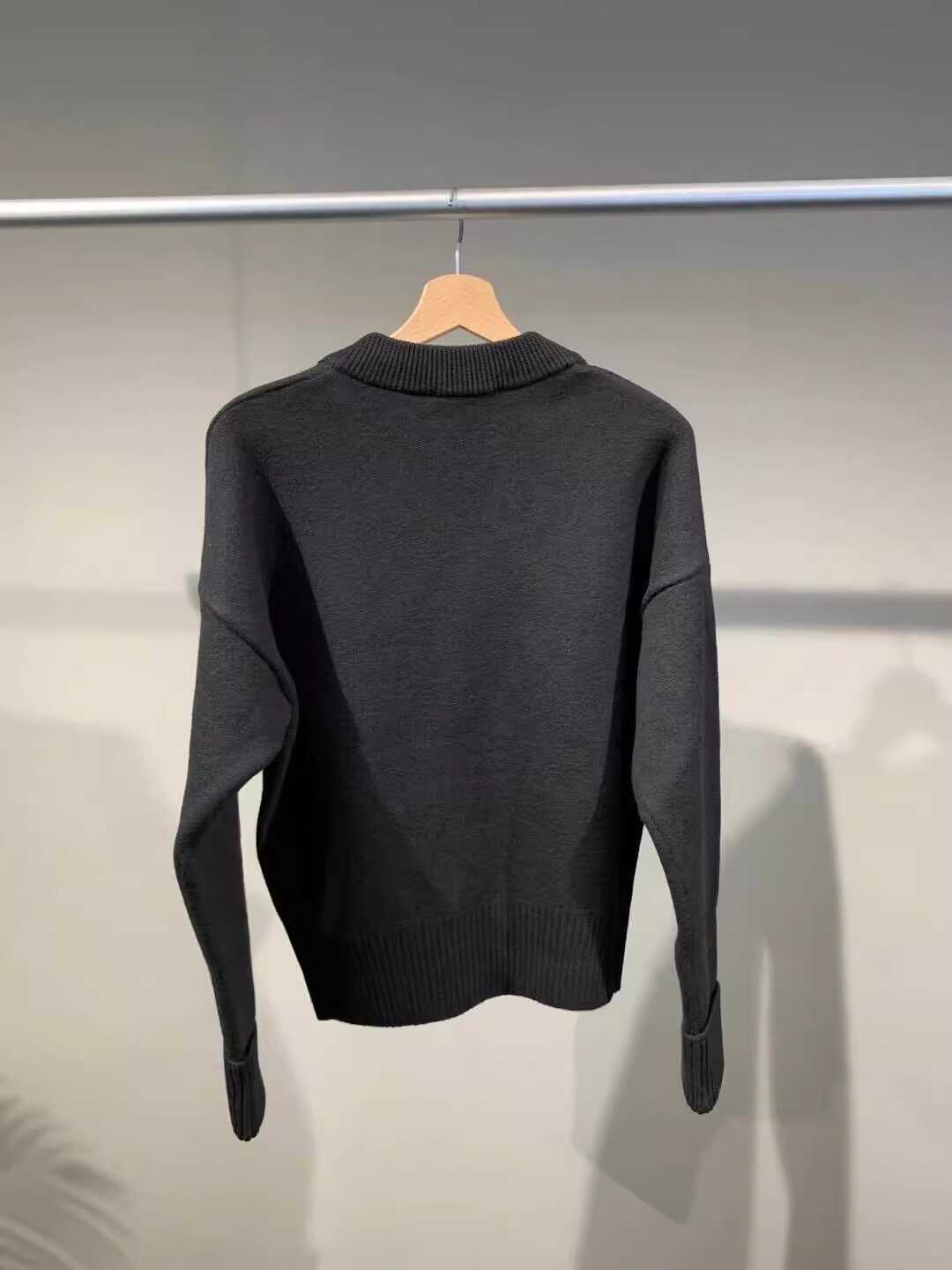 Winter Jacquard V-Neck jacket