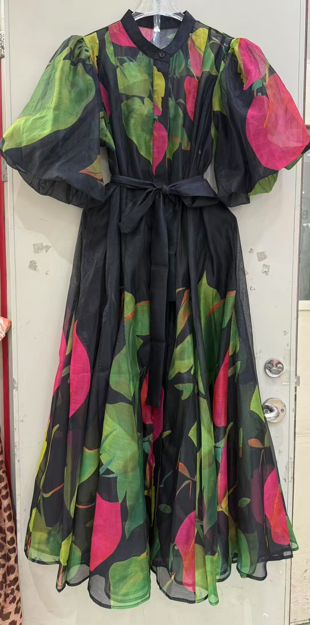 Puff Sleeve Vintage    Loose Fit with Belt maxi dress -Black