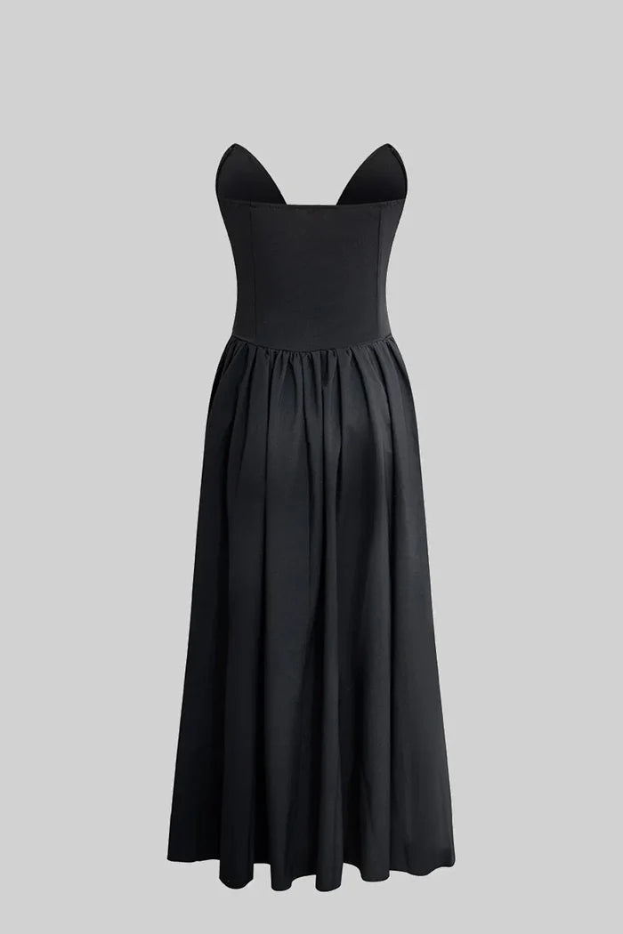 Sophisticated Strapless Midi Dress with Fitted Bodice