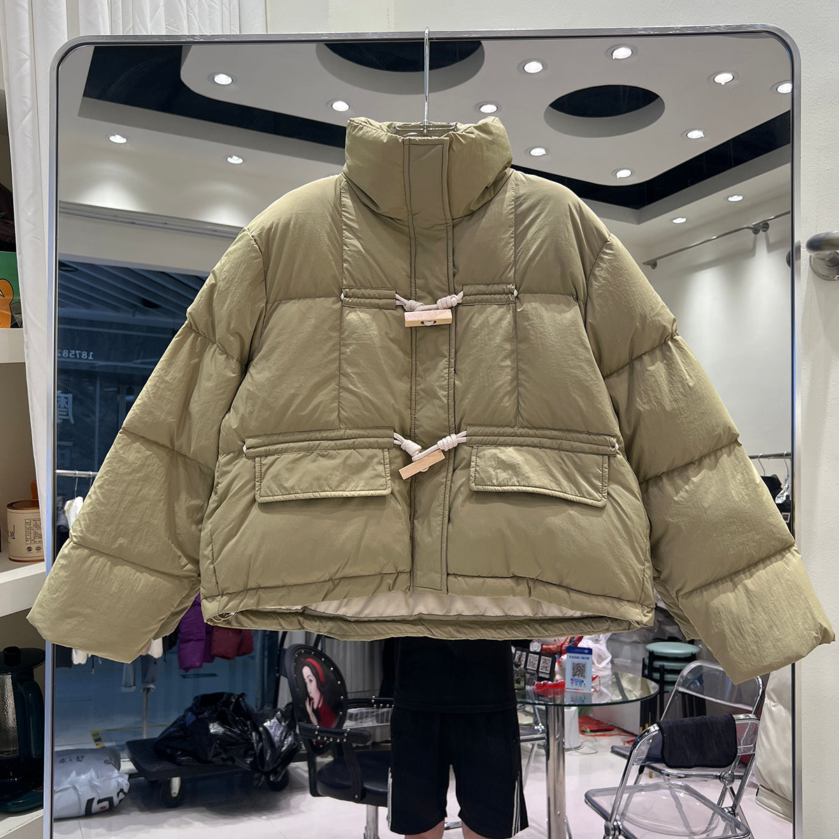 square wooden buckle bread jacket