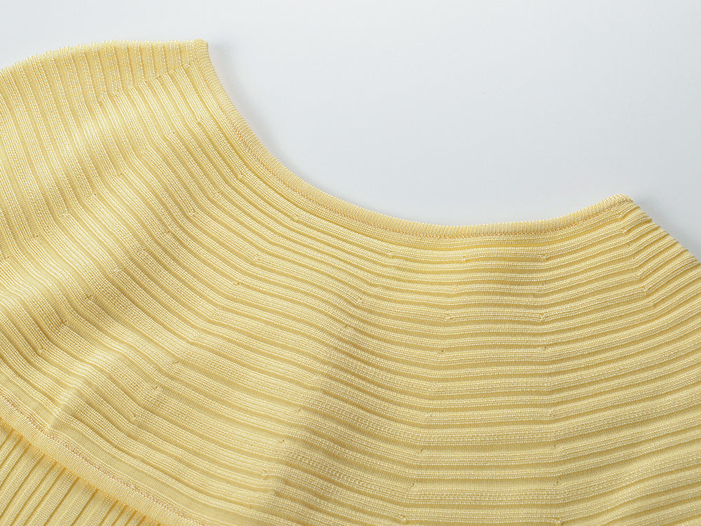 Cross Kragen hohles Spitzenspleißen schlankes Kleid